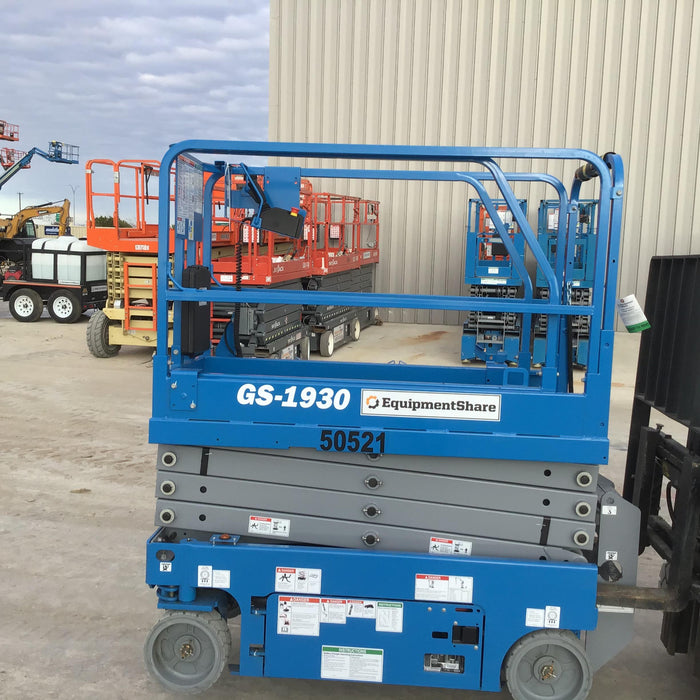 2019 Genie GS-1930 Fixed Rails with Chain Entry