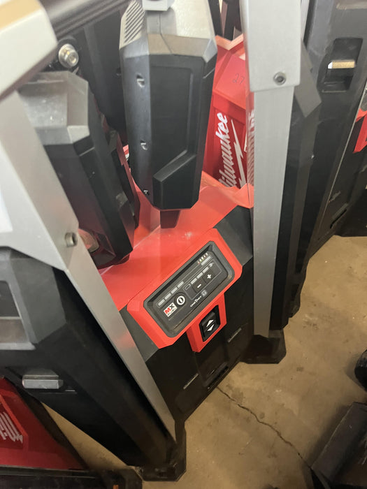 2022 MILWAUKEE MXF041-1XC