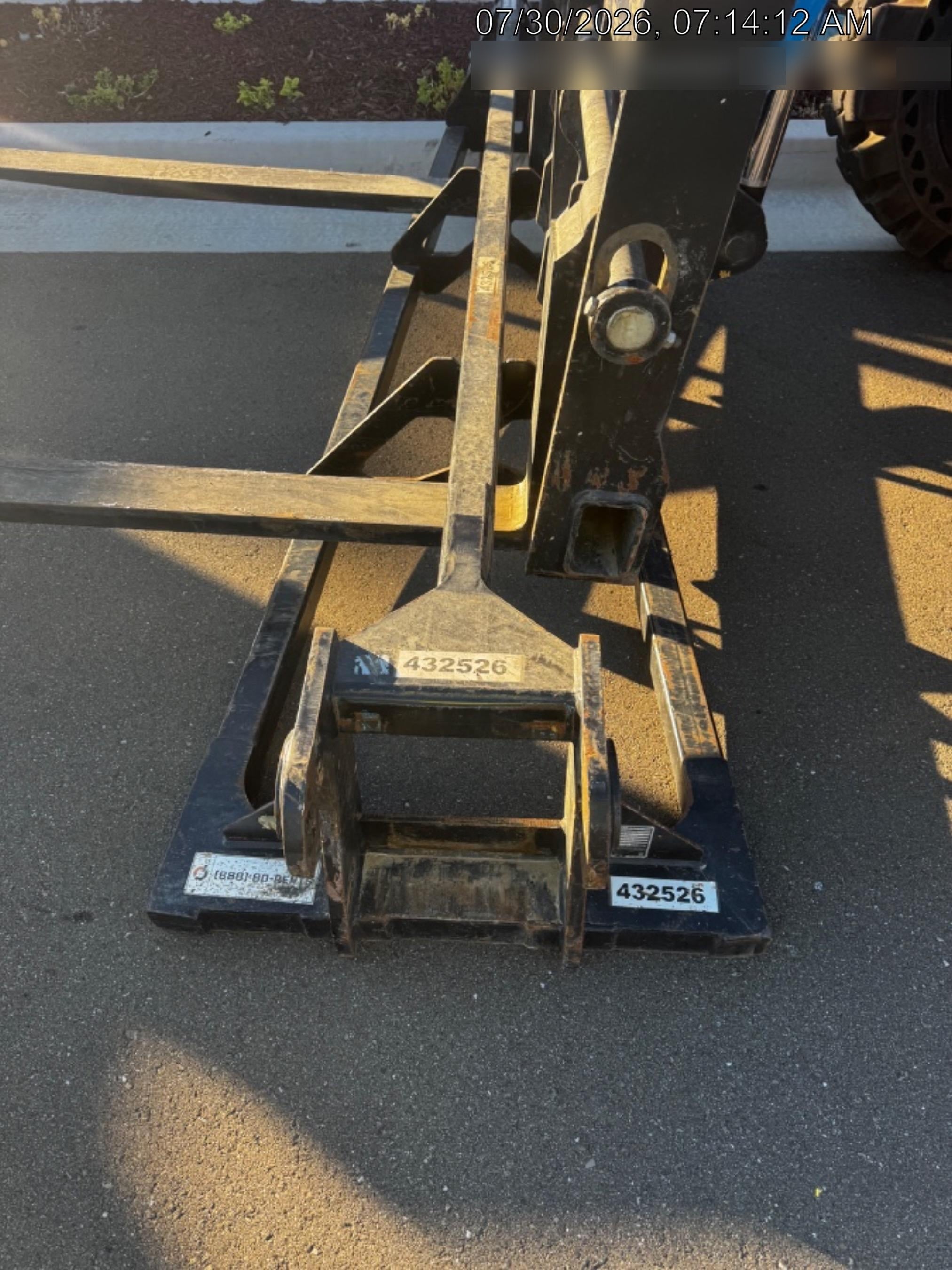 2024 JLG 1001275853