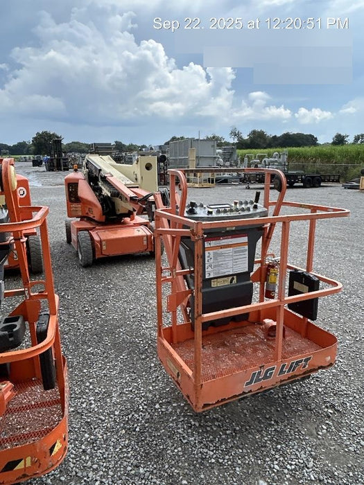 2019 JLG E400AJPN