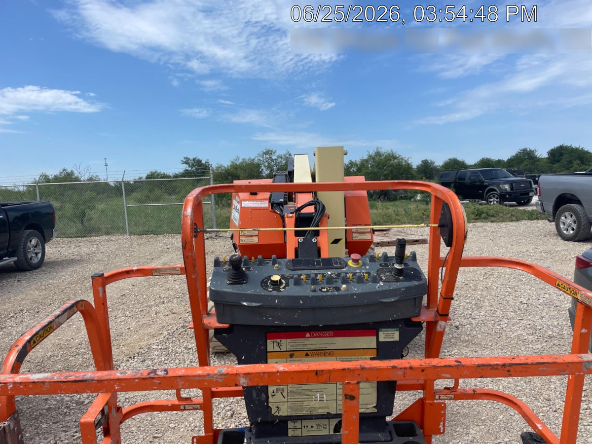 2022 JLG 340AJ
