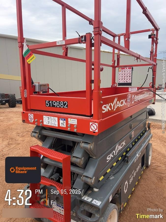 2025 SKYJACK SJ3226