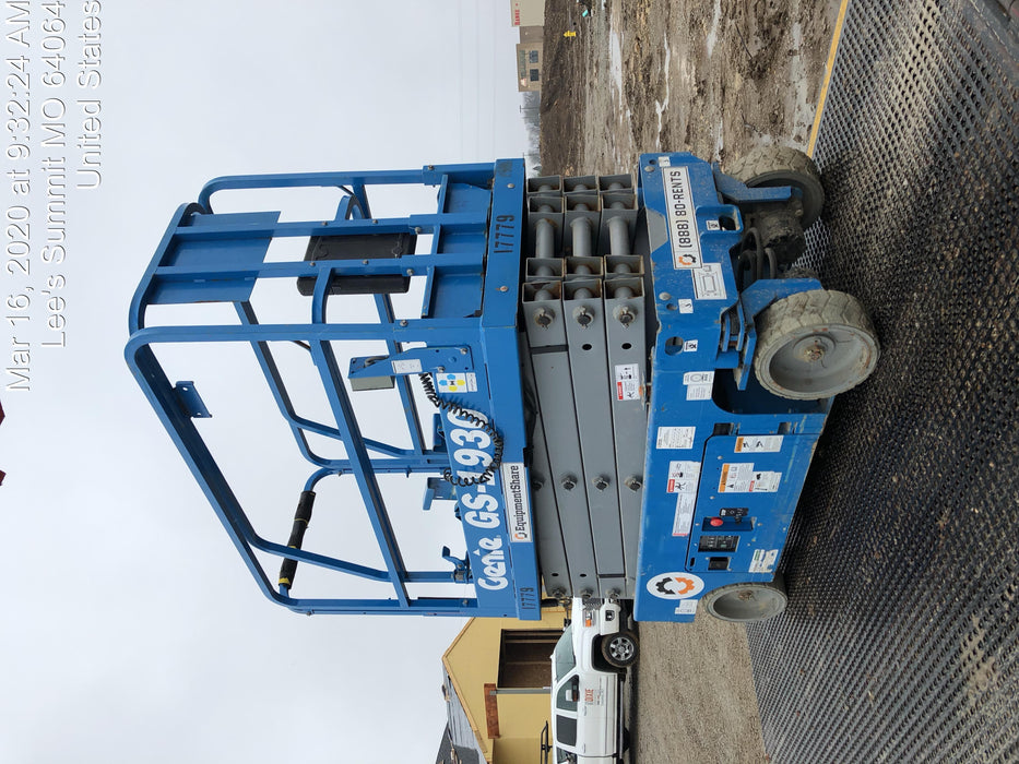2018 Genie GS-1930 Genie GS-1930 w/Fixed Rail, Chain Entry