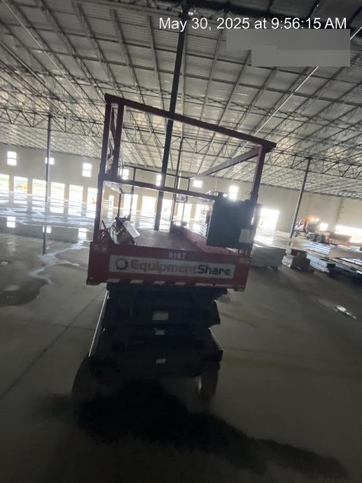 2018 Skyjack SJIII-4632 Skyjack SJIII4632 Scissor Lift w/Trojan Batteries