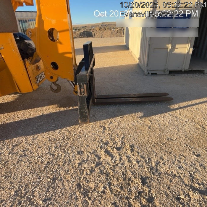 2019 JCB 512-56 Cab/Heat/Air, 109 HP, Solid Tires, STD Worklight, Beacon, Aux Hydraulics, Lifting Eye, Back up Alarm w/66" Carriage/60" Forks