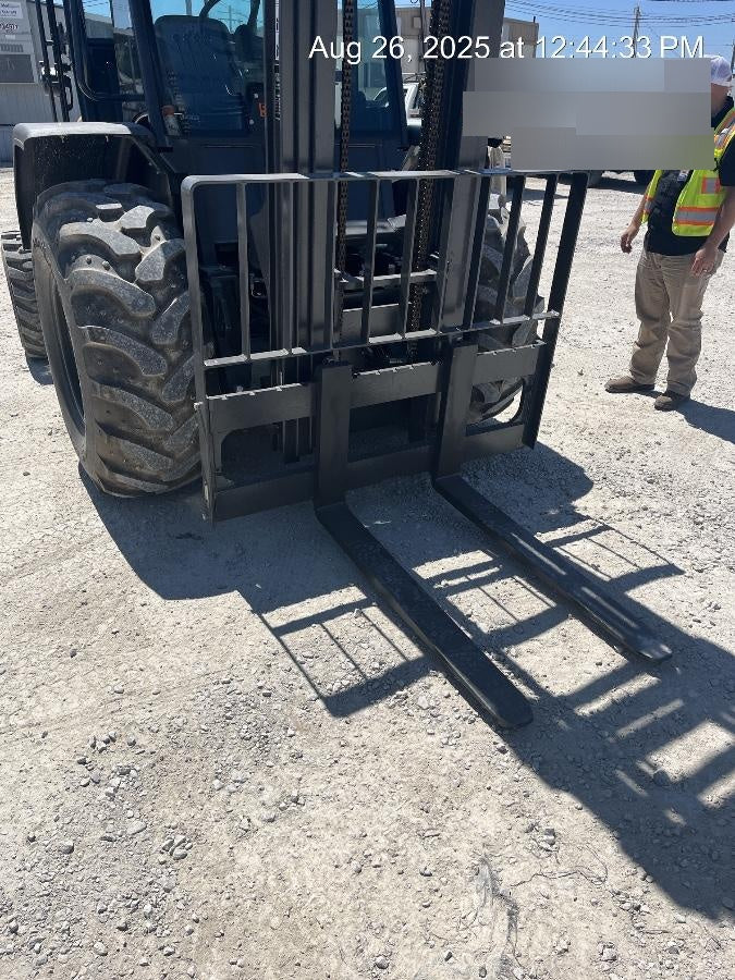 2026 CASE 586H