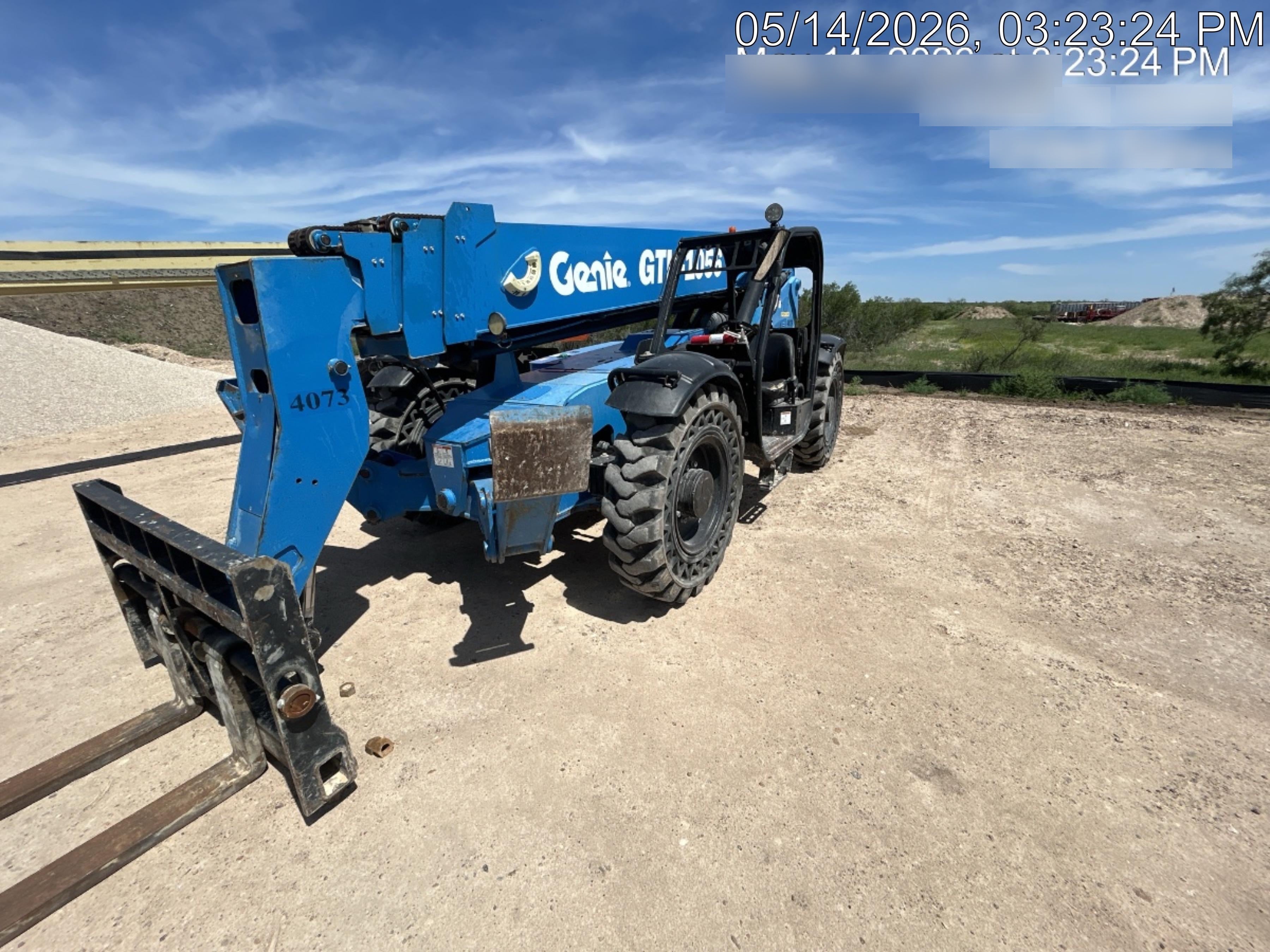 2016 Genie GTH-1056 Genie GTH1056, Solid Tires, 60" carriage, Open ROPS