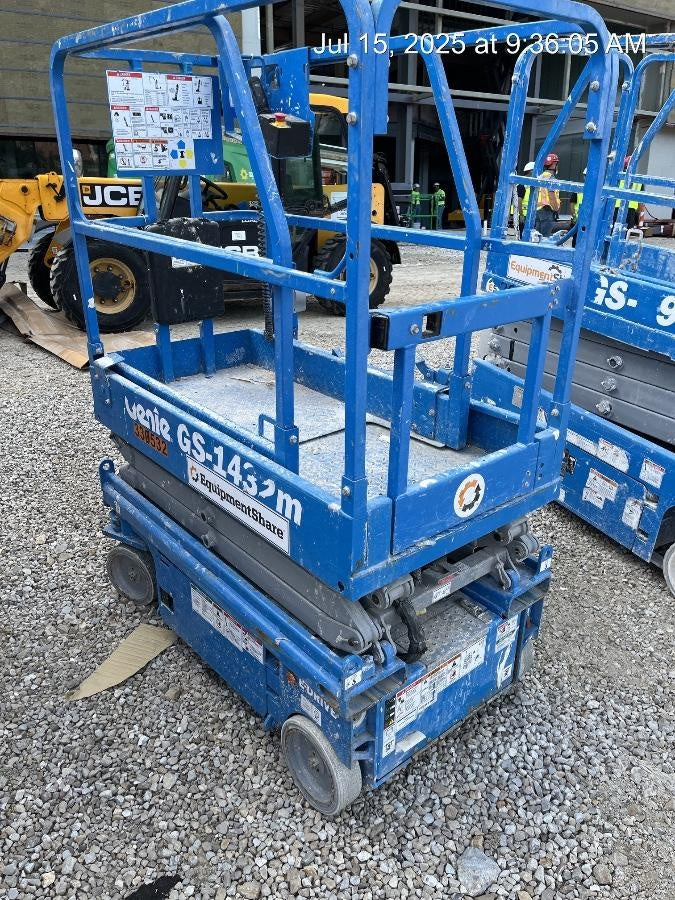 2023 GENIE GS-1432