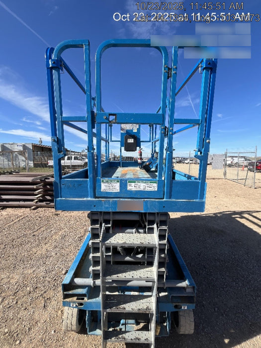 2019 Genie GS-4047 Folding rails with half height swing gate, 800W Inverter