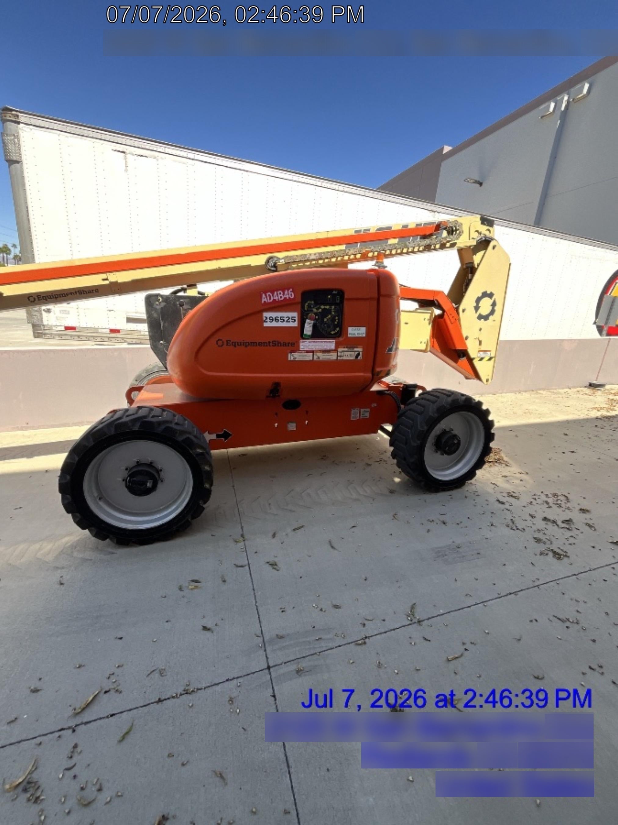2023 JLG 600AJ