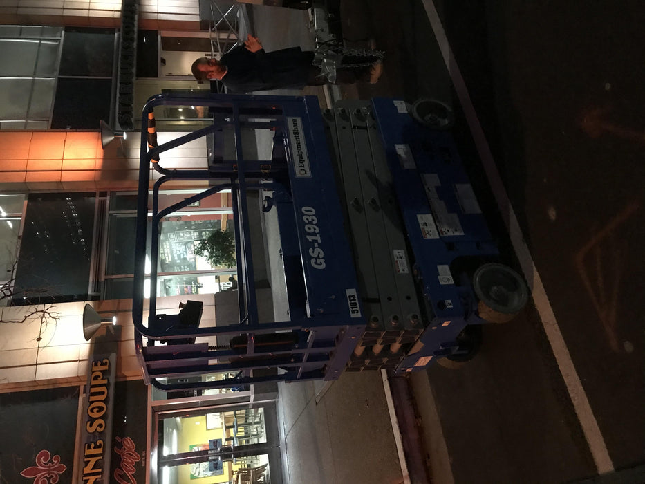 2019 Genie GS-1930 Half Height Swing Gate, 800W Inverter