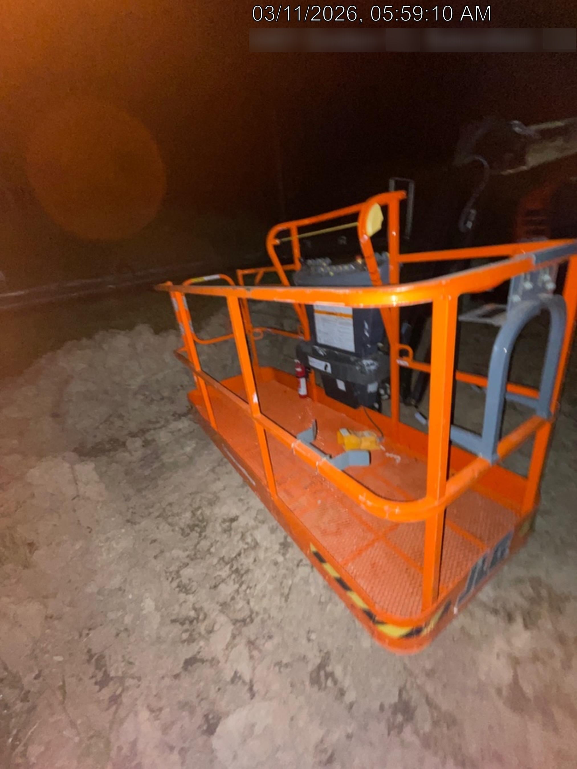 2025 JLG 600AJ