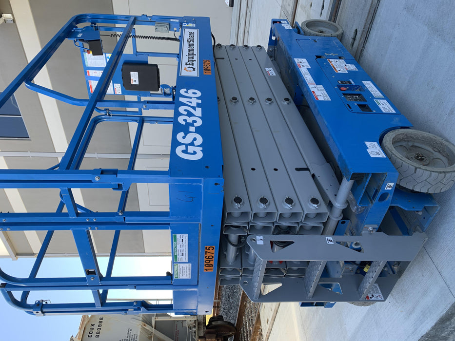 2020 Genie GS-3246 Standard, Folding full height swing gate