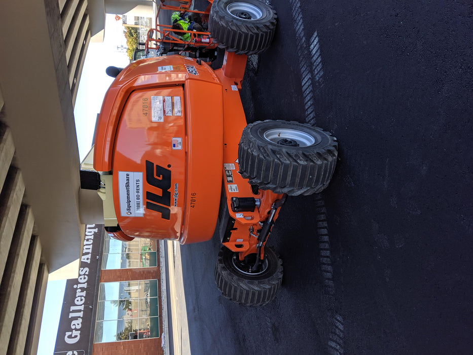 2019 JLG 450AJ