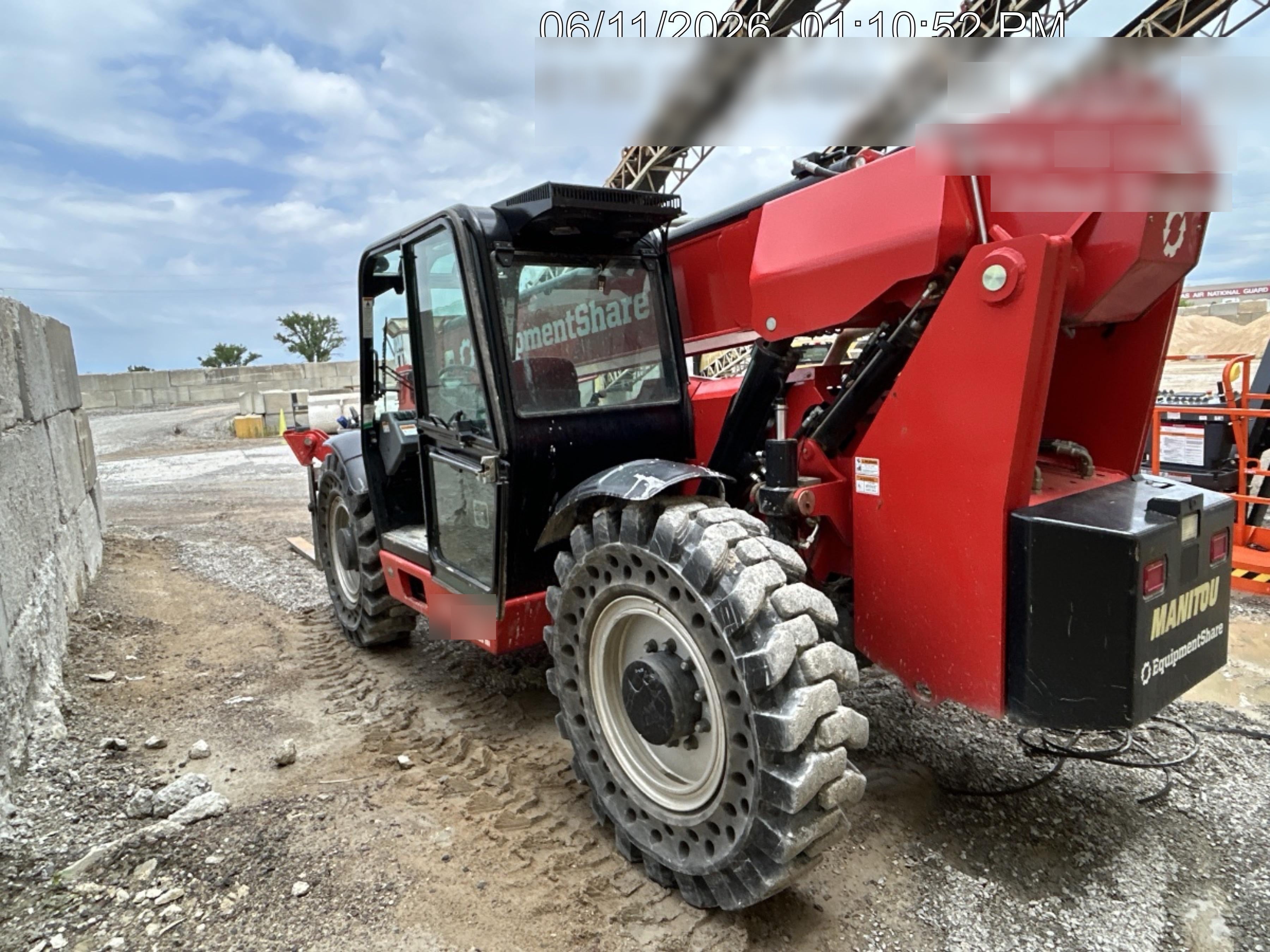 2022 MANITOU MTA12055