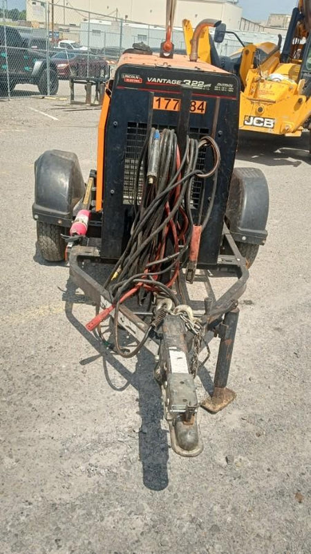 2021 Lincoln Electric Vantage 322 Vantage 322 Ready Pak 3 w/ Decals, ORANGE (includes trailer, cable rack, fender light kit) NO Telematics
