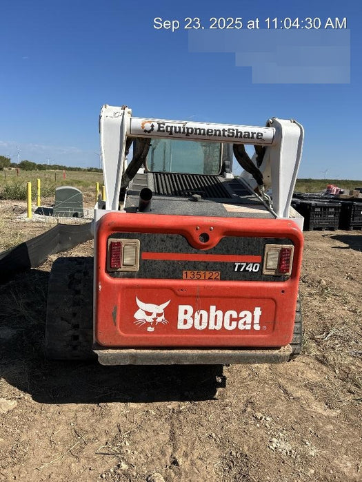 2021 BOBCAT T740