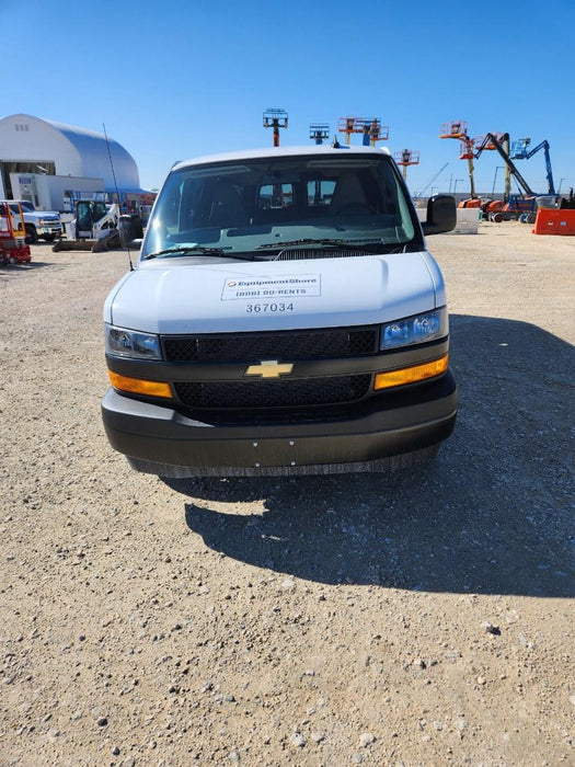 2023 CHEVROLET Express Van - Rental
