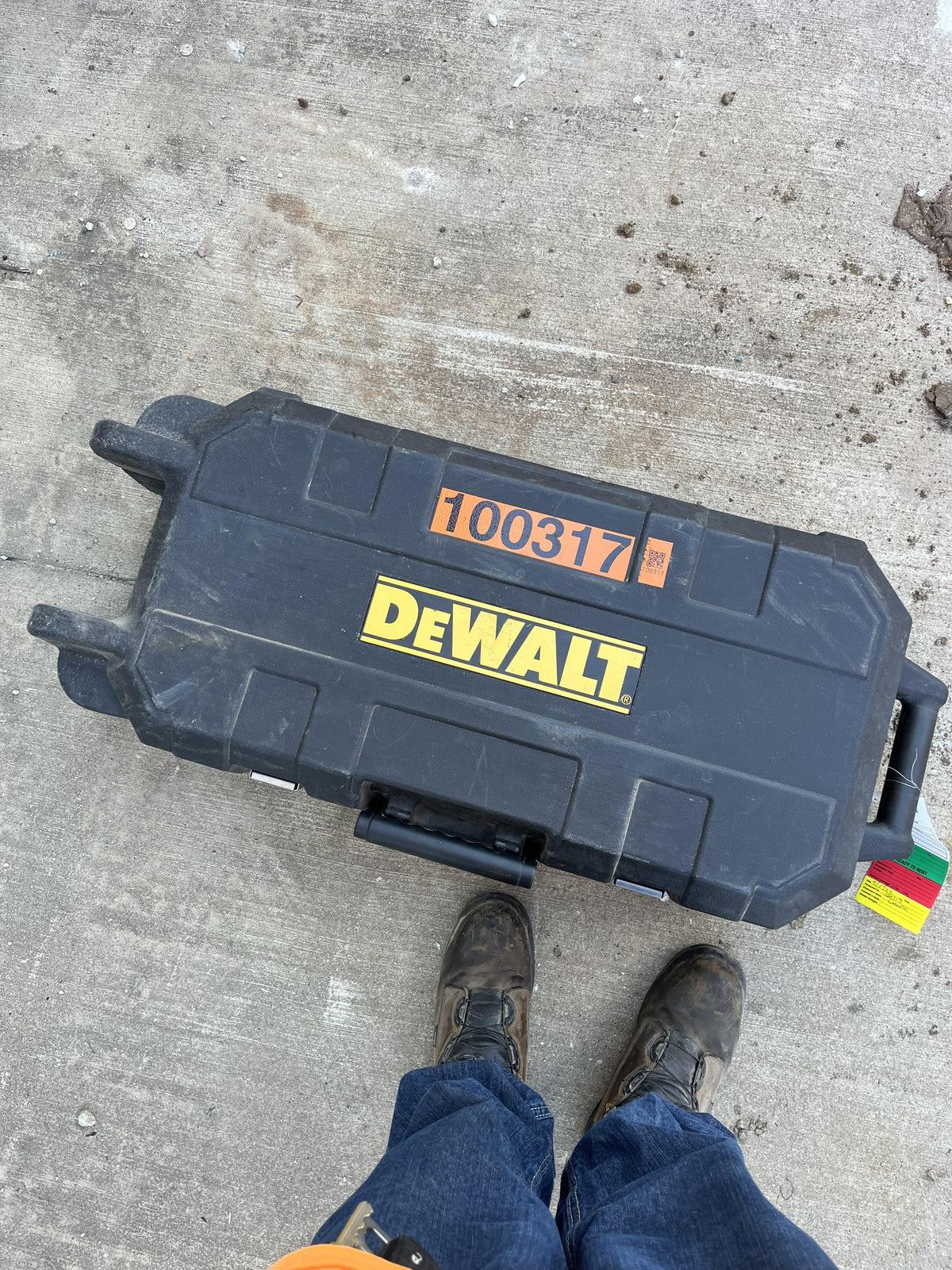 2020 DEWALT D25960K