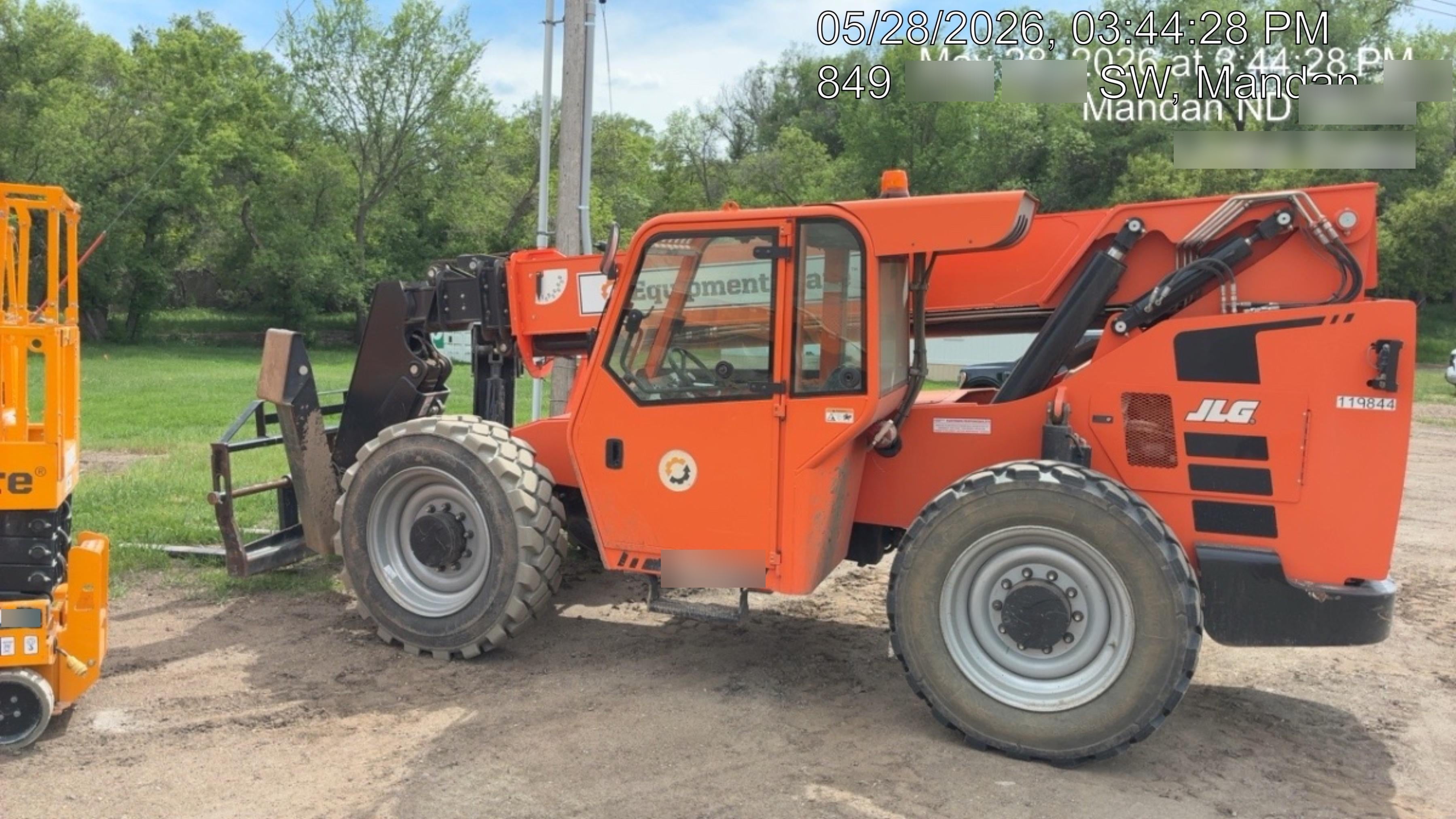 2021 SKYTRAK 10054