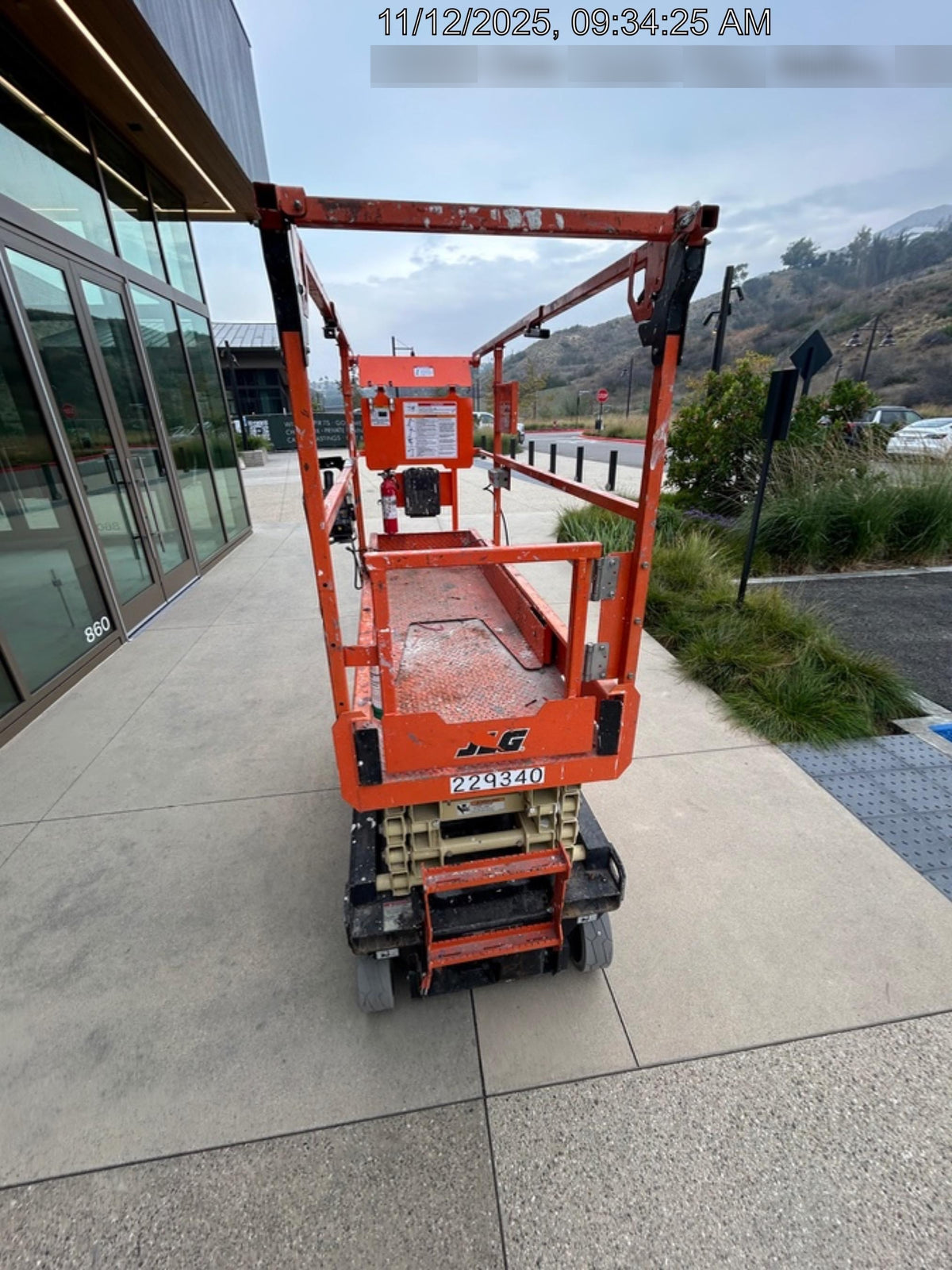2022 JLG ES1932