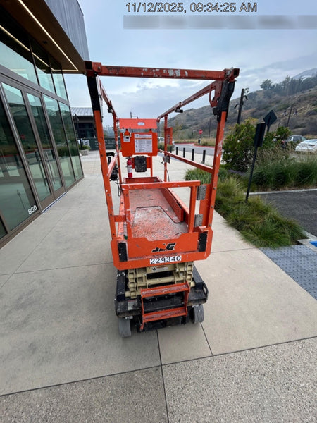 2022 JLG ES1932