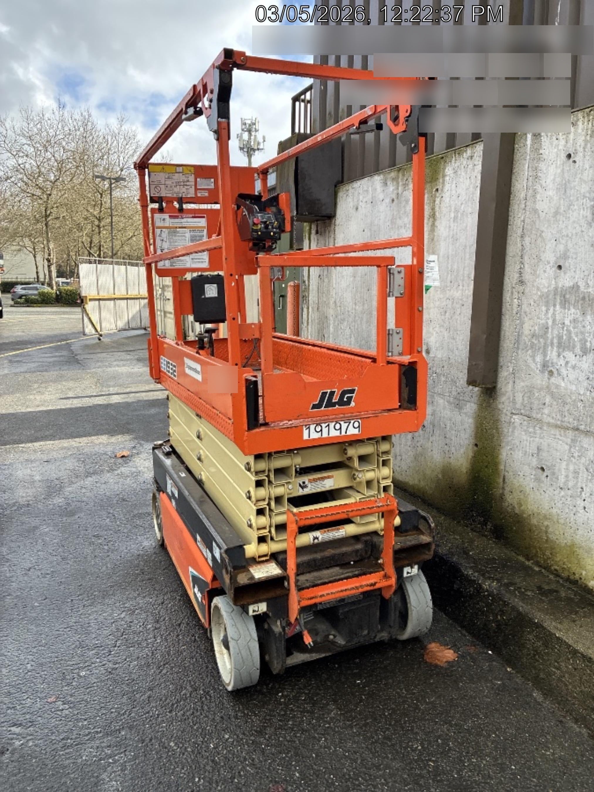 2021 JLG ES1932