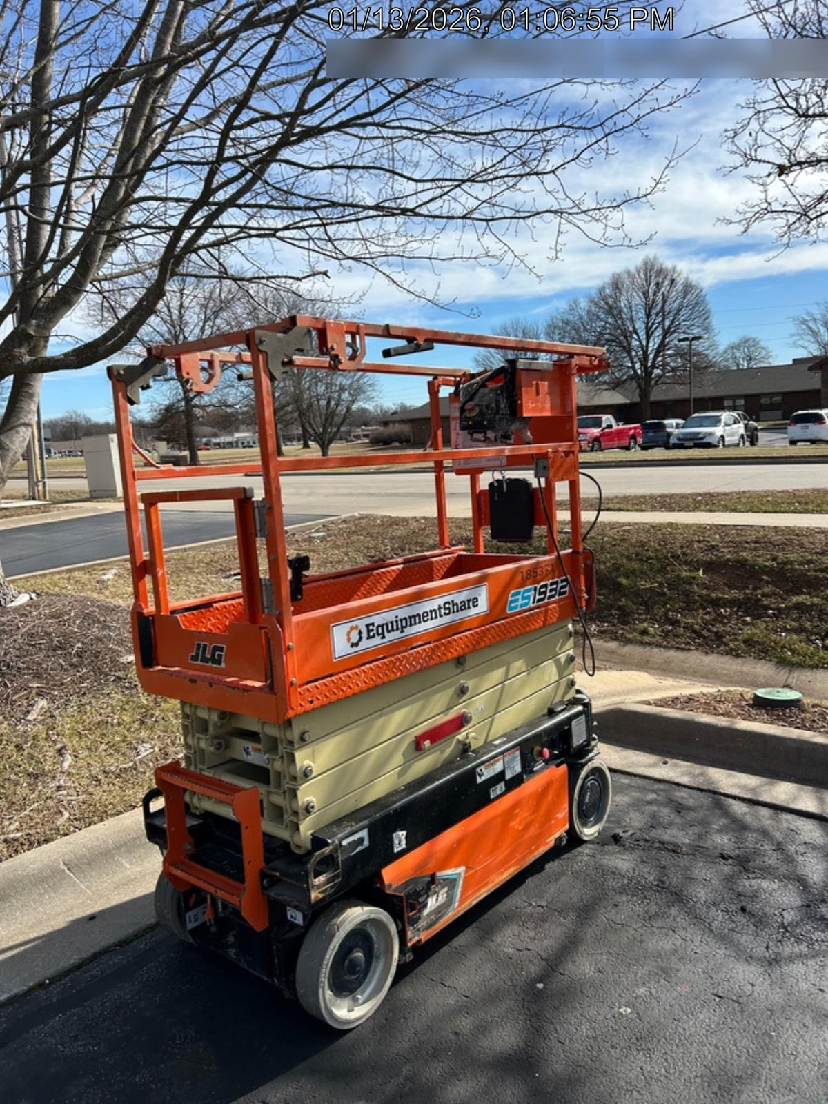 2021 JLG ES1932