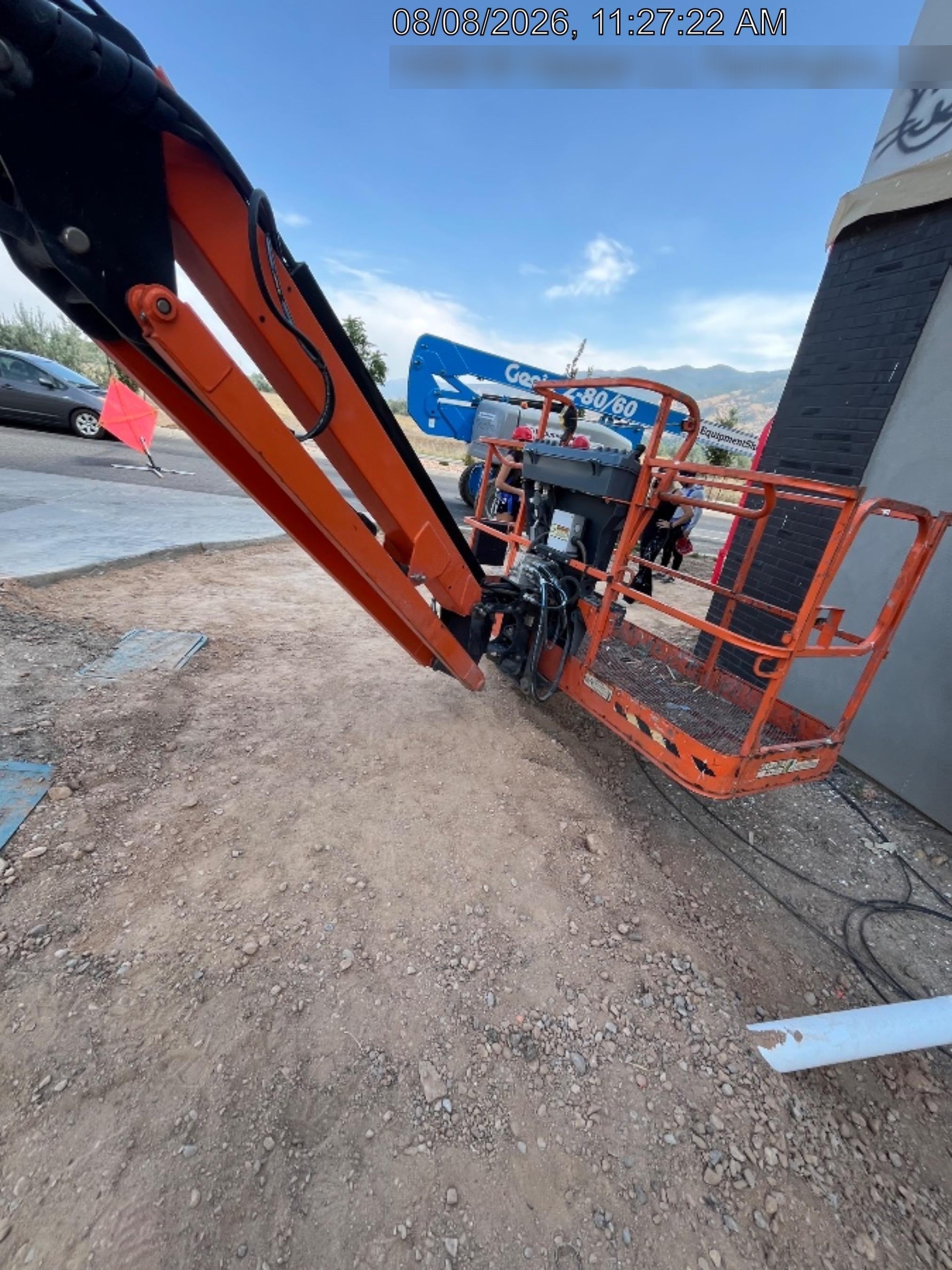 2020 JLG 660SJ