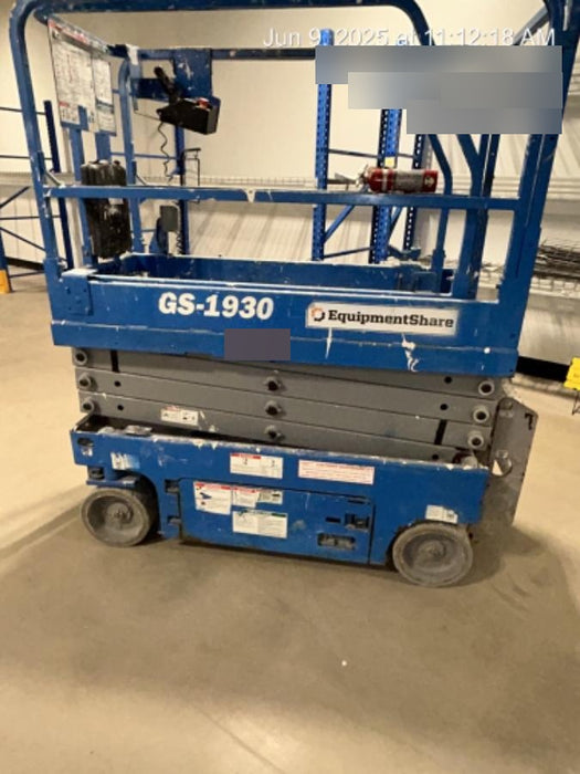 2019 Genie GS-1930 Fixed rails with chain Entry