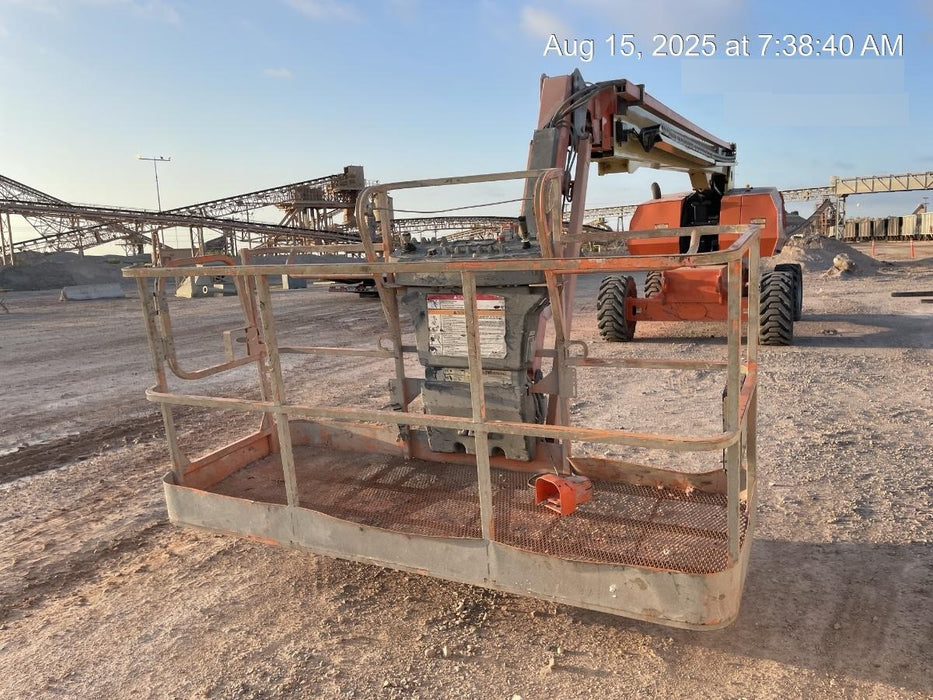 2019 JLG 860SJ