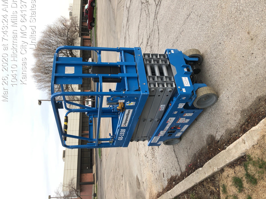 2020 Genie GS-1930 Solid Non Marking Tires, Beacon, Folding rails with half height swing gate
