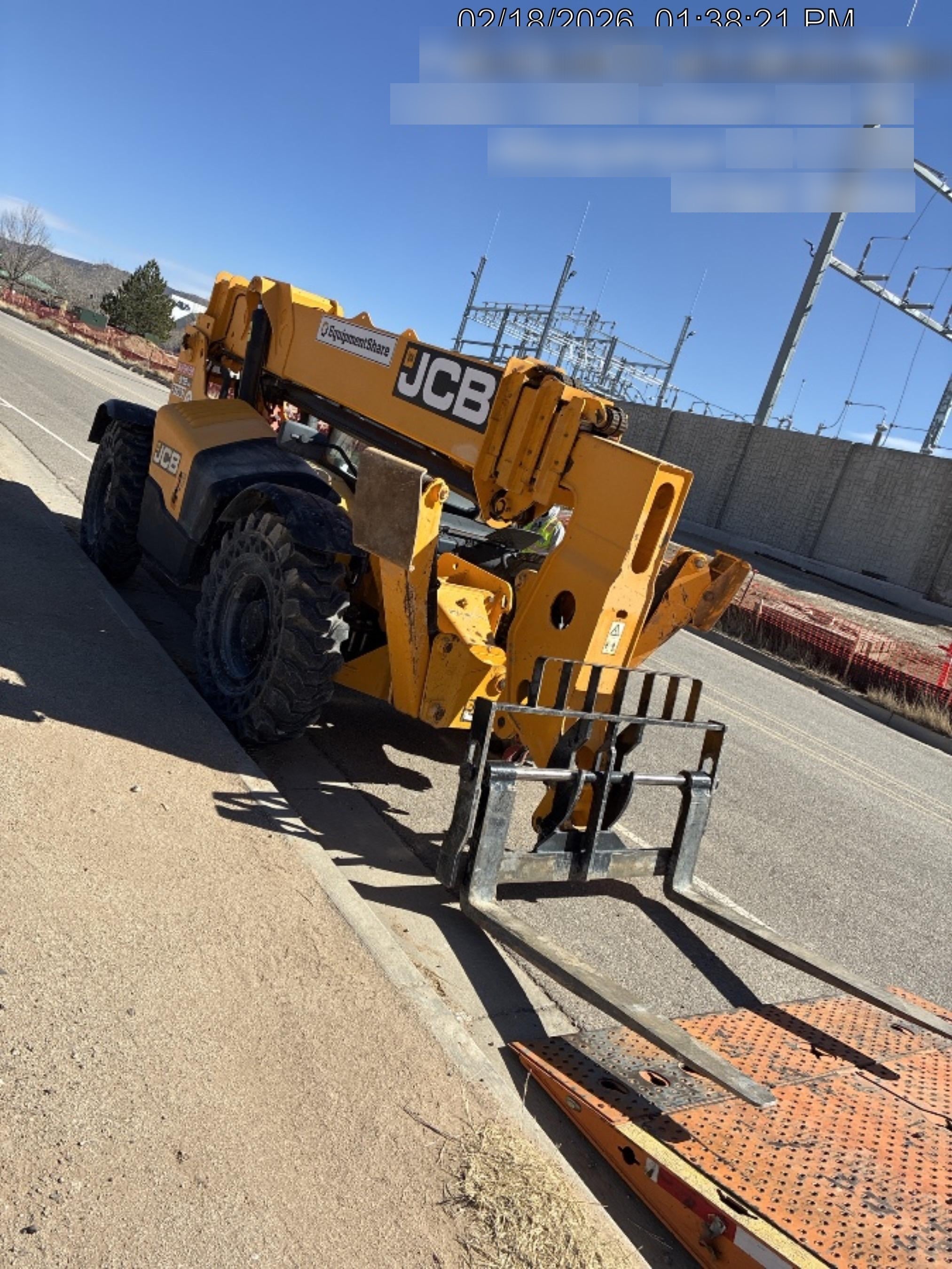 2020 JCB 512-56 Canopy, 74 HP, Solid Tires, STD Worklight, Beacon, Aux Hydraulics, Lifting Eye, Backup Alarm w/72" Carriage, 60" Forks