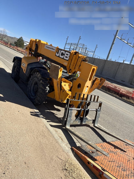 2020 JCB 512-56 Canopy, 74 HP, Solid Tires, STD Worklight, Beacon, Aux Hydraulics, Lifting Eye, Backup Alarm w/72" Carriage, 60" Forks