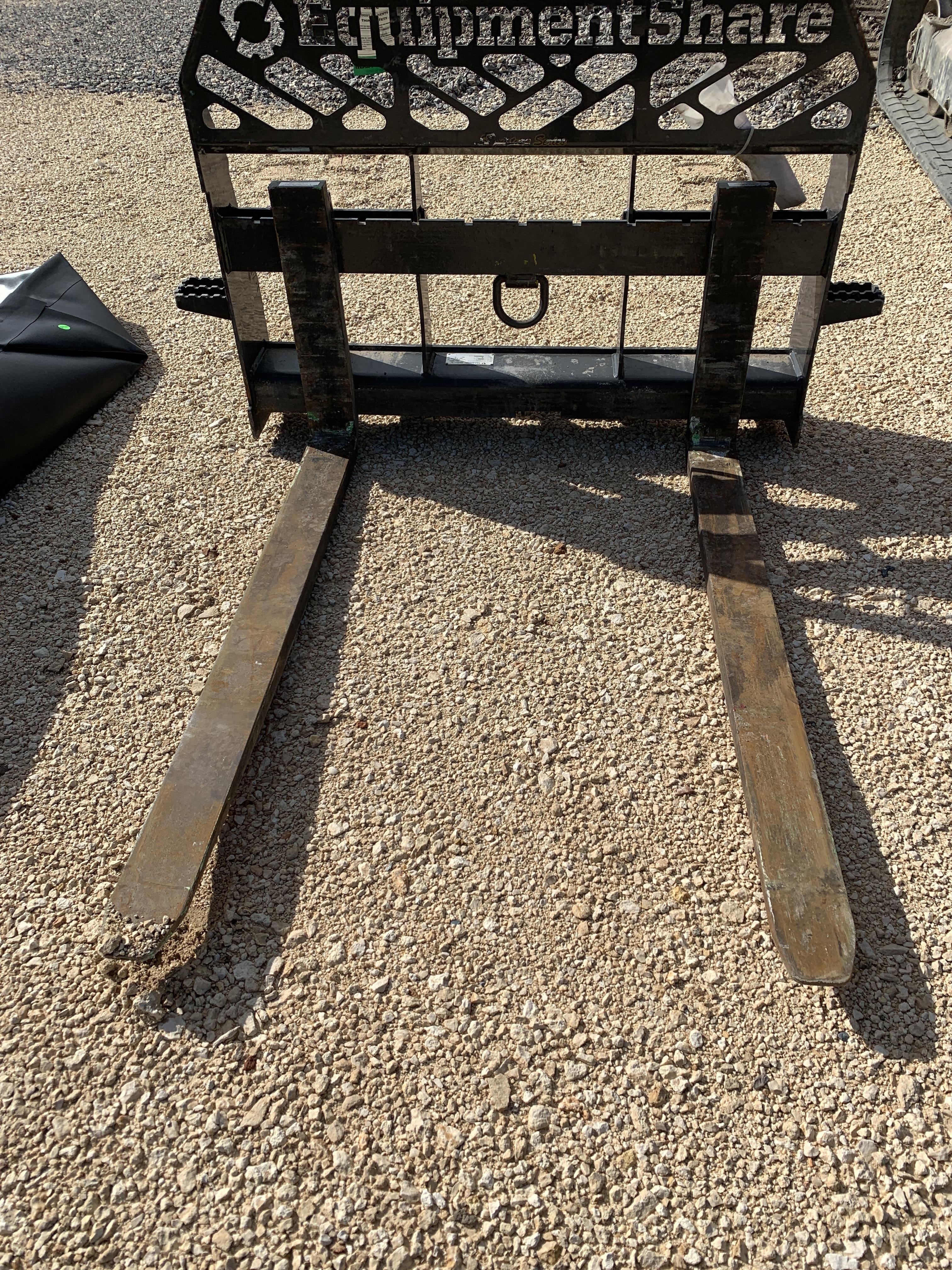 2022 PALADIN 48" Pallet Forks - Paladin