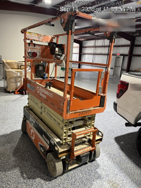 2022 JLG ES1932