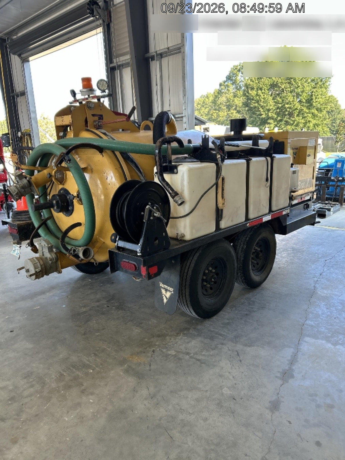 2022 VAC-TRON LP573XDT