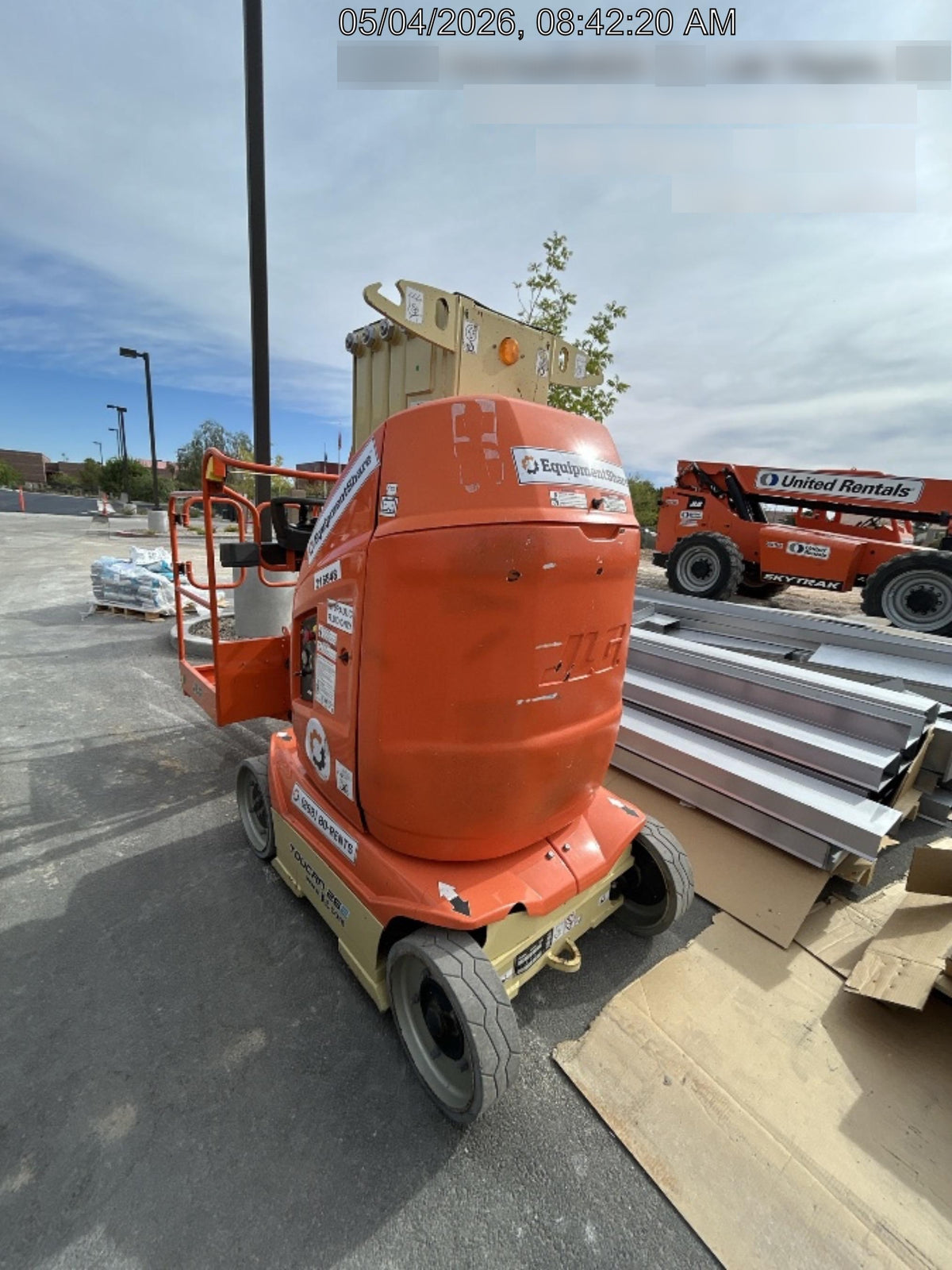 2022 JLG 26E