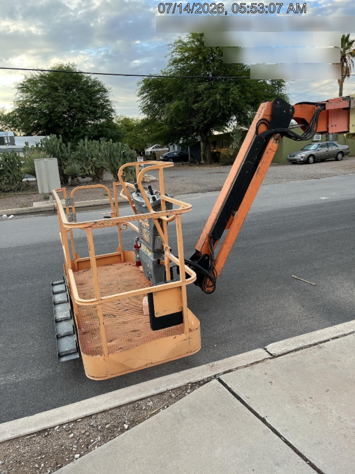 2011 JLG 660SJ
