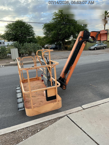 2011 JLG 660SJ