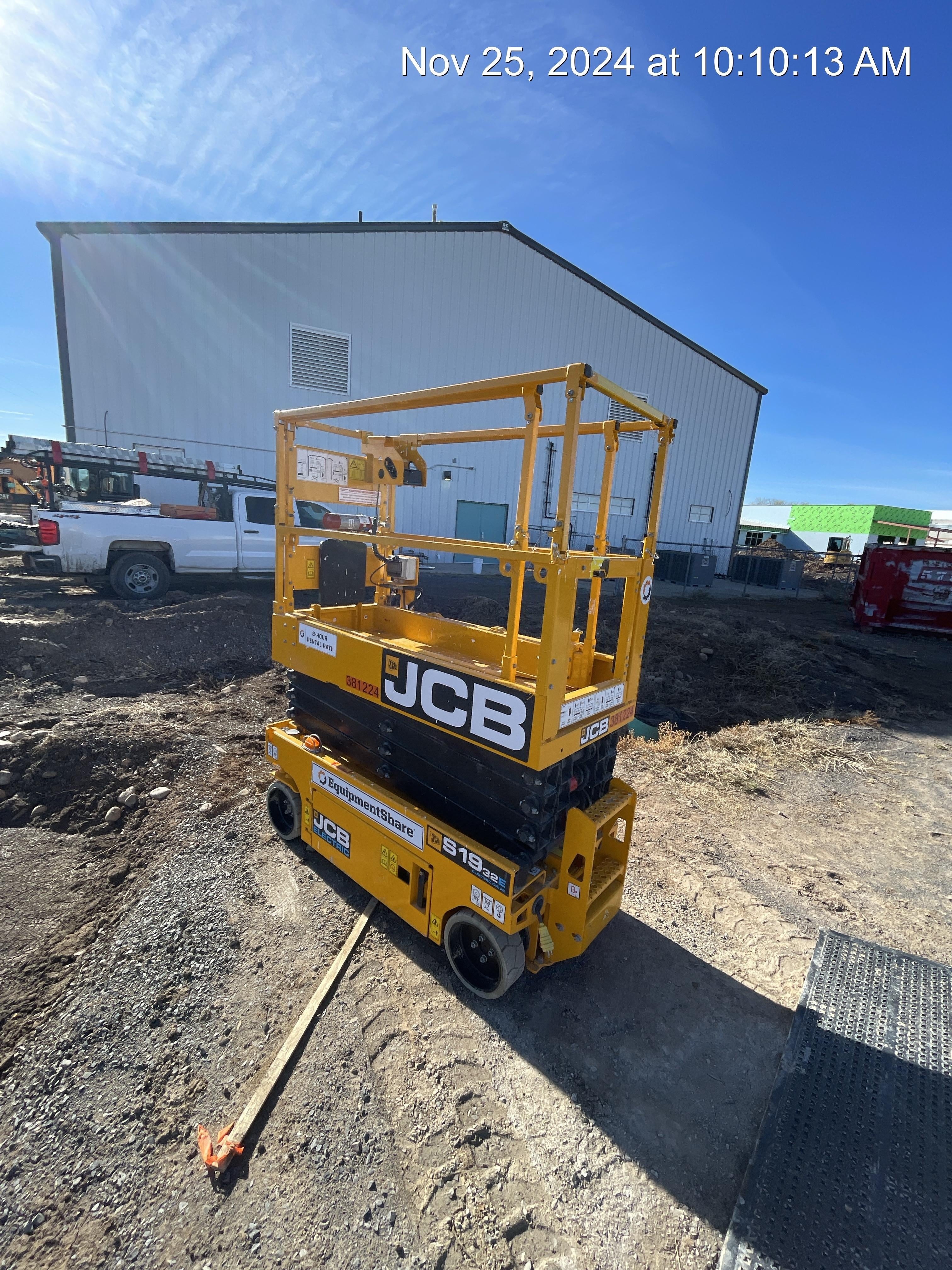 2024 JCB S1932E