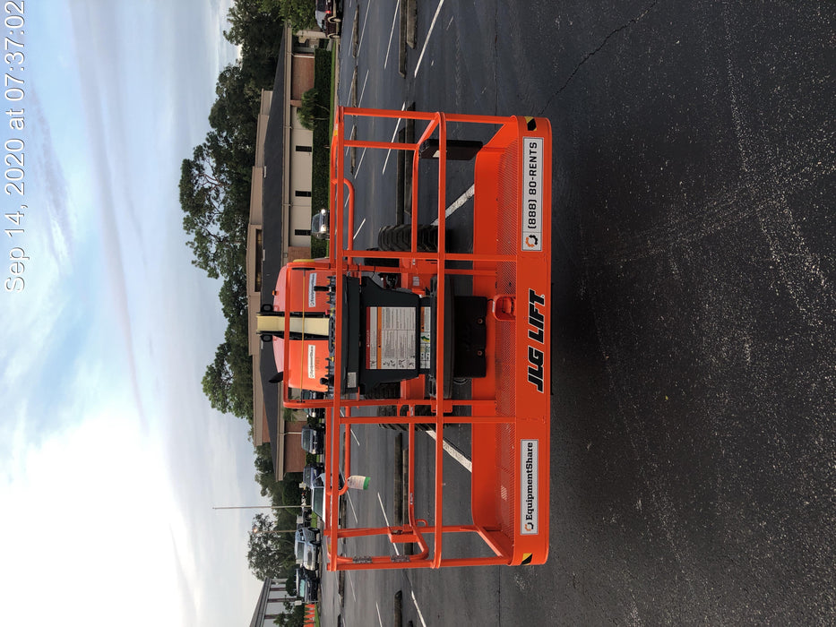 2020 JLG 400S