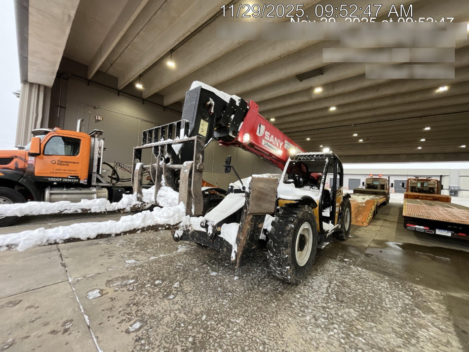 2021 SANY STH1056