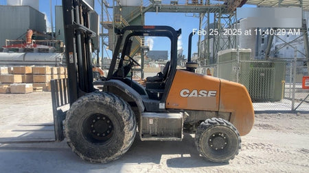 2023 CASE 588H
