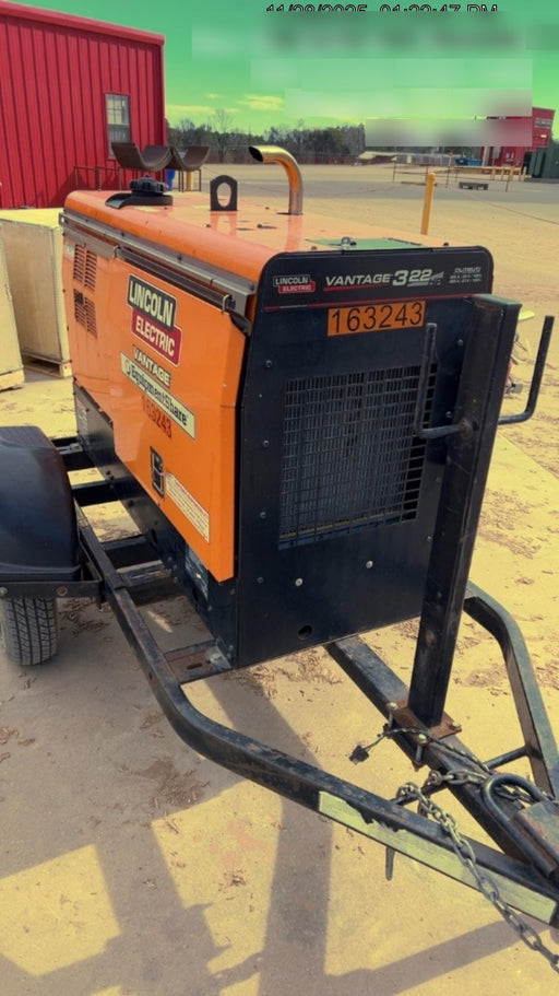 2021 Lincoln Electric Vantage 322 Vantage 322 Ready Pak 3 w/ Decals, ORANGE (includes trailer, cable rack, fender light kit) NO Telematics