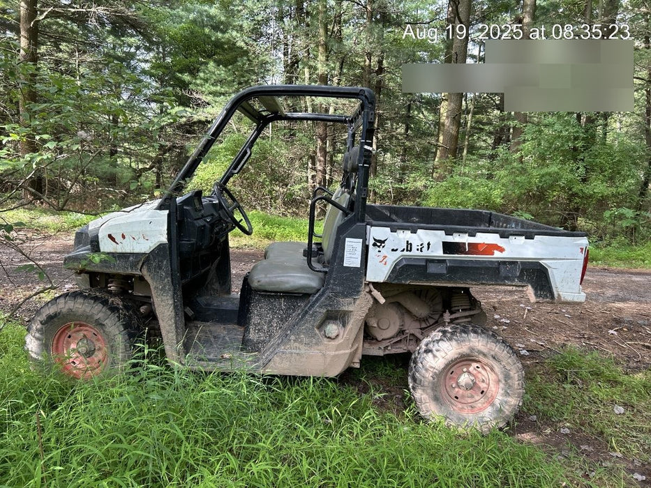 2021 Bobcat UV34 XL D Dsl, Canopy, 4WD, LED Lights
