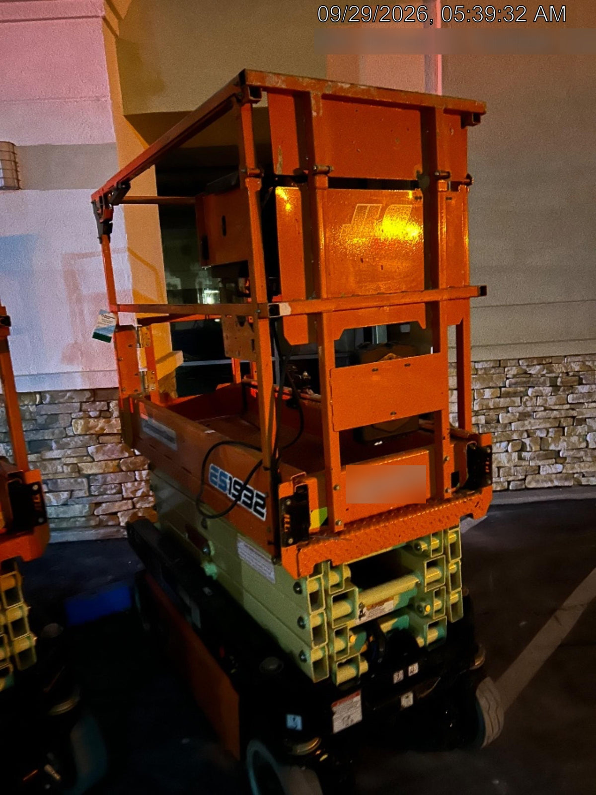 2022 JLG ES1932
