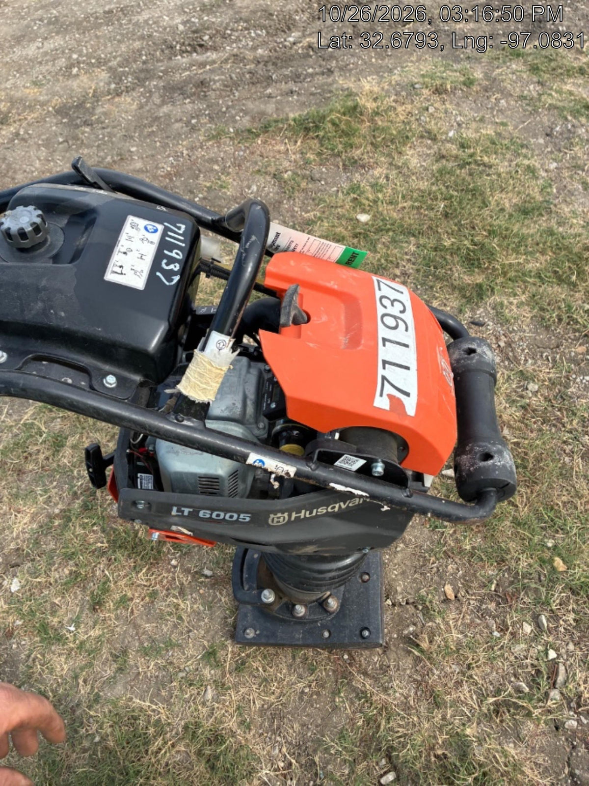 2026 HUSQVARNA LT6005