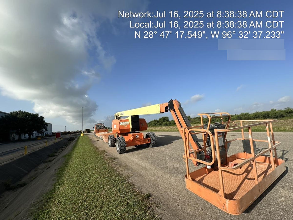 2019 JLG 800AJ Deutz Diesel Engine, FF Tires, Welder-Ready Package, Rotating Beacon