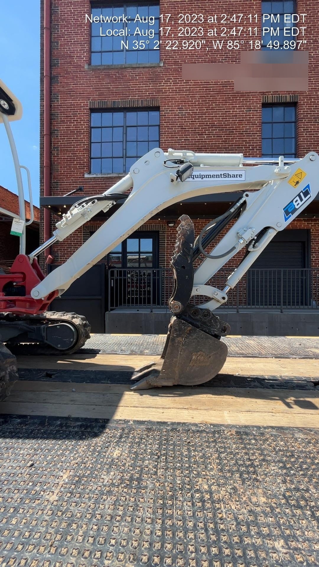 2023 TAKEUCHI TB20e
